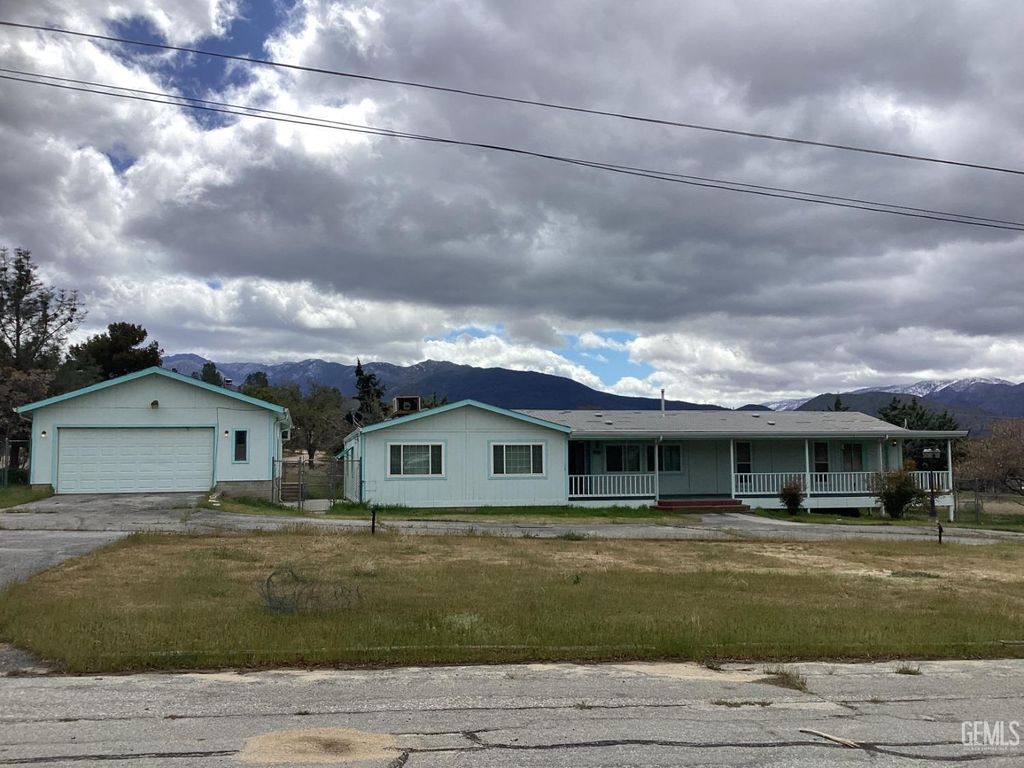 3110 Warren Way, Lake Isabella, CA 93240