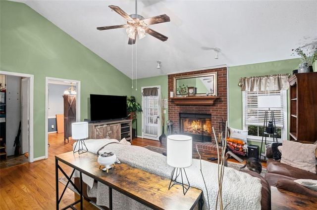 1311 CHANDLER NW Court, Acworth, GA 30102