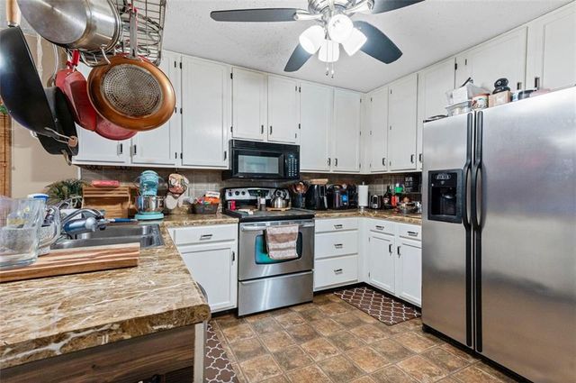 1311 CHANDLER NW Court, Acworth, GA 30102