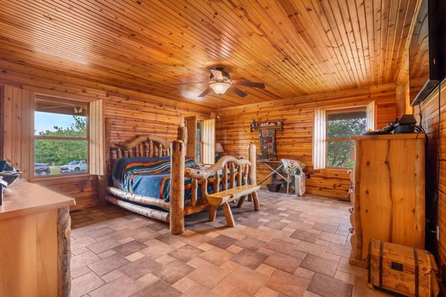 74 New Hope Road, Buffalo, MO 65622