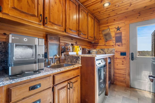 74 New Hope Road, Buffalo, MO 65622