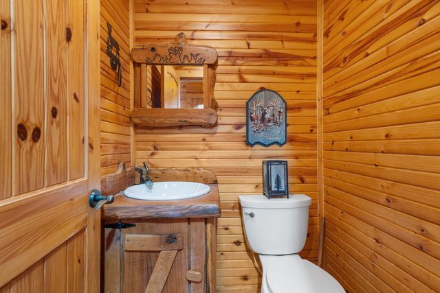 74 New Hope Road, Buffalo, MO 65622