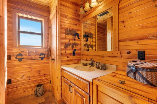 74 New Hope Road, Buffalo, MO 65622