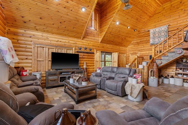 74 New Hope Road, Buffalo, MO 65622