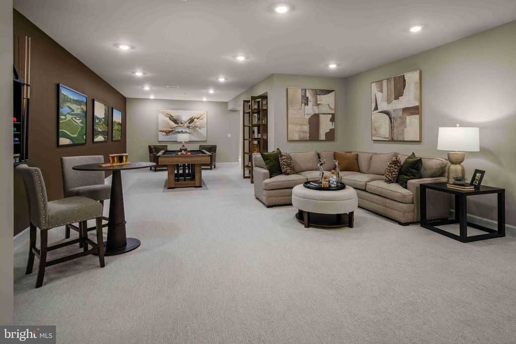 Image 14 of property listing at 9983 BAKER LN, Ellicott City, MD 21042