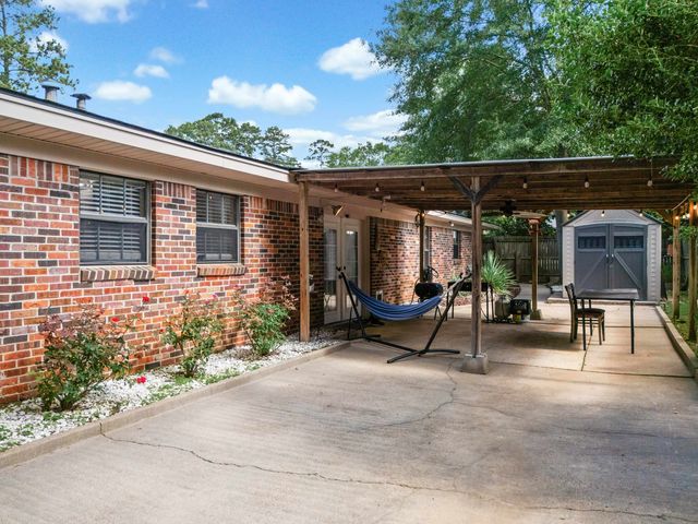 810 Caddo St, Marshall, TX 75672