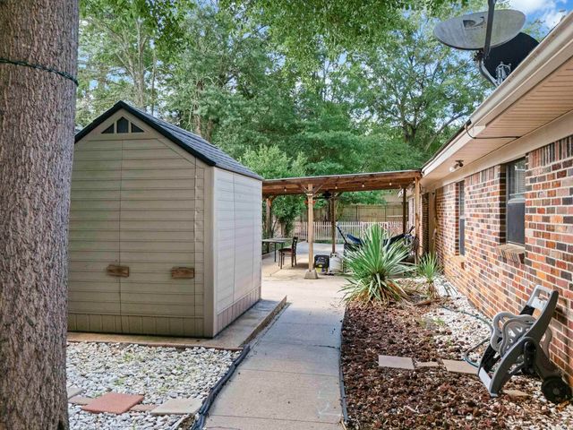 810 Caddo St, Marshall, TX 75672