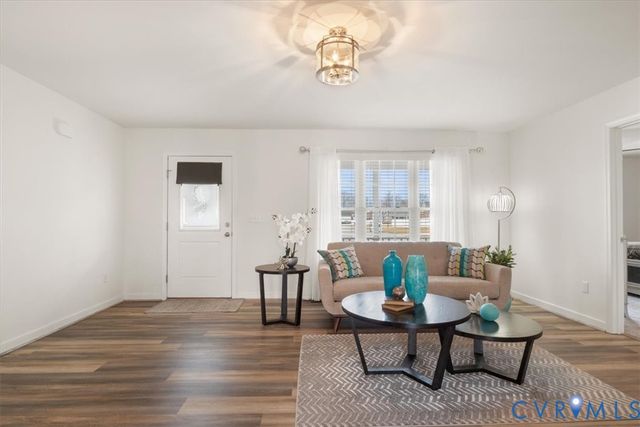 3885 Perthshire Ln, Colonial Heights, VA 23834