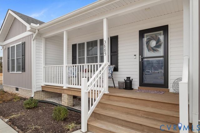 3885 Perthshire Ln, Colonial Heights, VA 23834