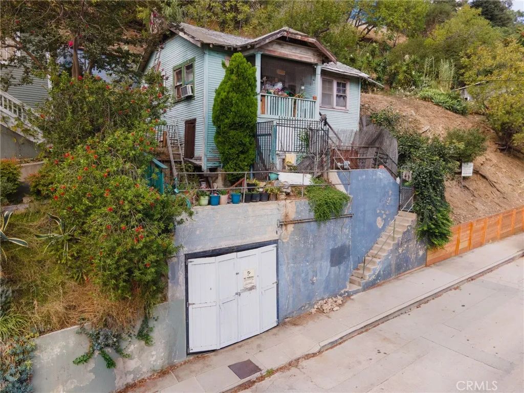 325 Museum Dr, Los Angeles, CA 90065