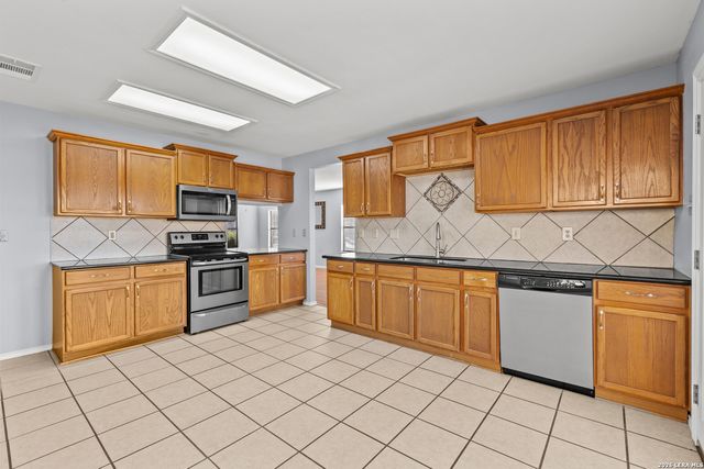 1664 Willow Top, Schertz, TX 78154