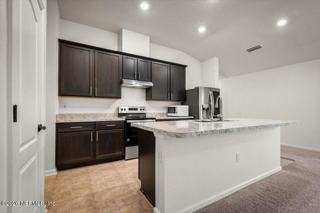 8123 BARLEY Way, Jacksonville, FL 32222
