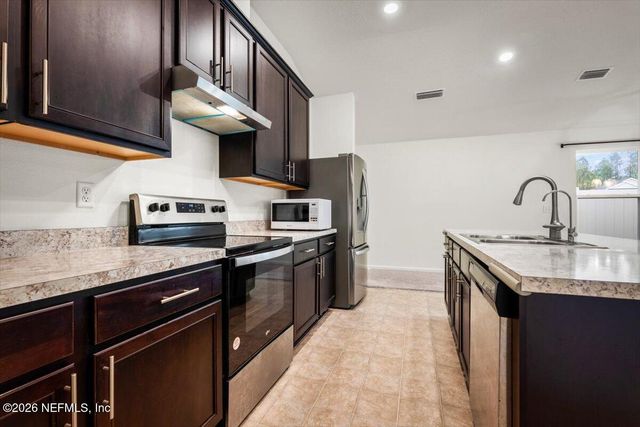 8123 BARLEY Way, Jacksonville, FL 32222