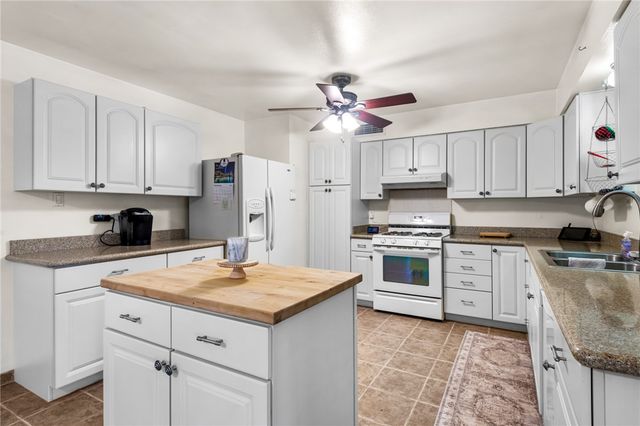 2209 Los Angeles Street, Kingman, AZ 86401