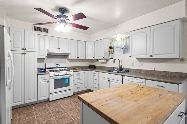 2209 Los Angeles Street, Kingman, AZ 86401