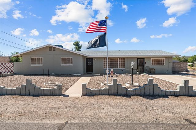 2209 Los Angeles Street, Kingman, AZ 86401