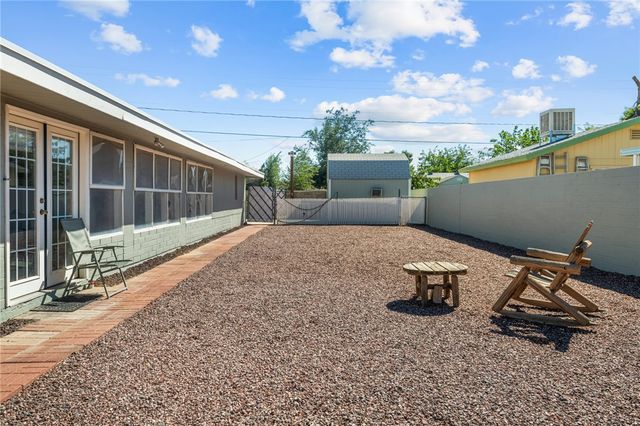 2209 Los Angeles Street, Kingman, AZ 86401