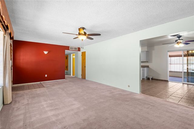 2209 Los Angeles Street, Kingman, AZ 86401