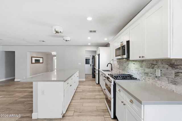 511 W ROMA Avenue, Phoenix, AZ 85013