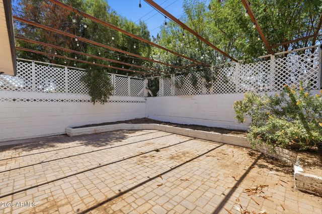 511 W ROMA Avenue, Phoenix, AZ 85013