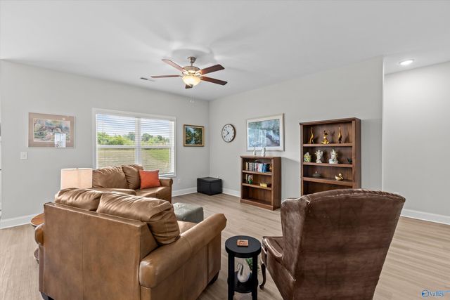 26738 Kyle Lane, Athens, AL 35613