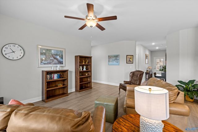 26738 Kyle Lane, Athens, AL 35613