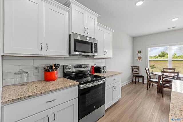 26738 Kyle Lane, Athens, AL 35613