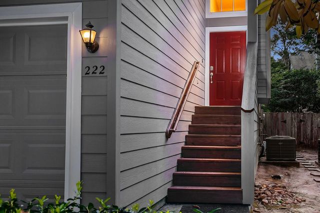 222 Blushwood Place, The Woodlands, TX 77382