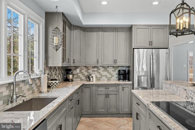 9 ASTER CT, Medford, NJ 08055
