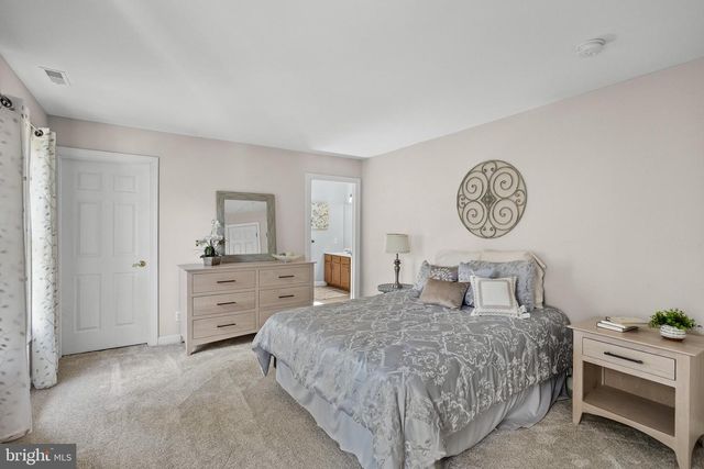 9 ASTER CT, Medford, NJ 08055