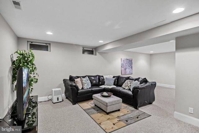 9 ASTER CT, Medford, NJ 08055