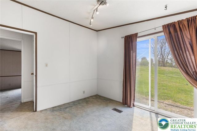 335 Weinsteiger Road, Bechtelsville Boro, PA 19505