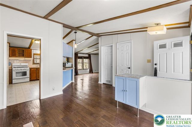 335 Weinsteiger Road, Bechtelsville Boro, PA 19505