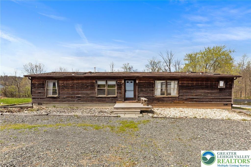 335 Weinsteiger Road, Bechtelsville Boro, PA 19505