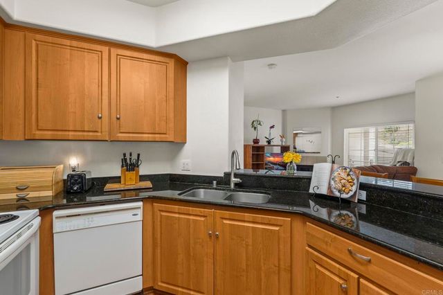 2715 Lake Pointe Drive 116, Spring Valley, CA 91977