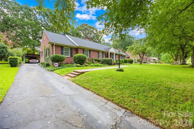 944 Churchill Drive, Gastonia, NC 28054