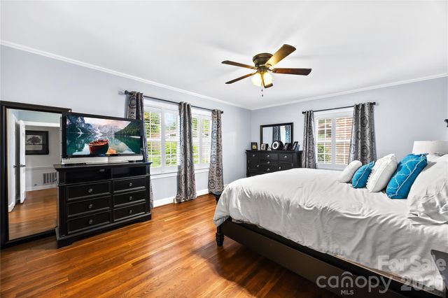 944 Churchill Drive, Gastonia, NC 28054