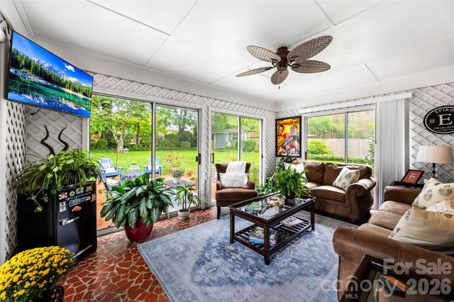 944 Churchill Drive, Gastonia, NC 28054