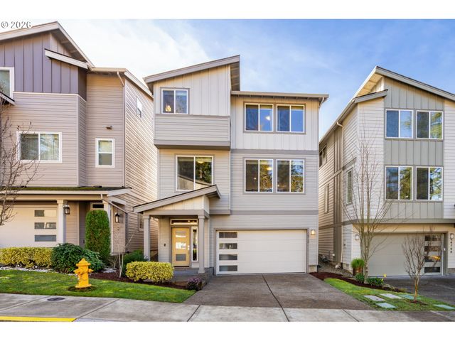 16712 Se FOX GLEN Ct, Happy Valley, OR 97015