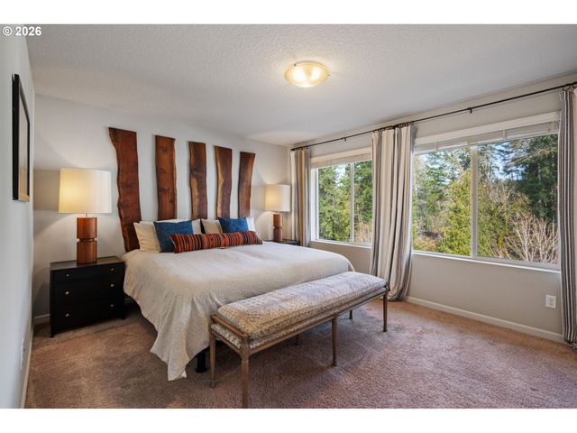 16712 Se FOX GLEN Ct, Happy Valley, OR 97015