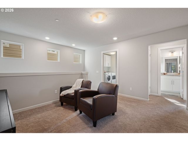 16712 Se FOX GLEN Ct, Happy Valley, OR 97015