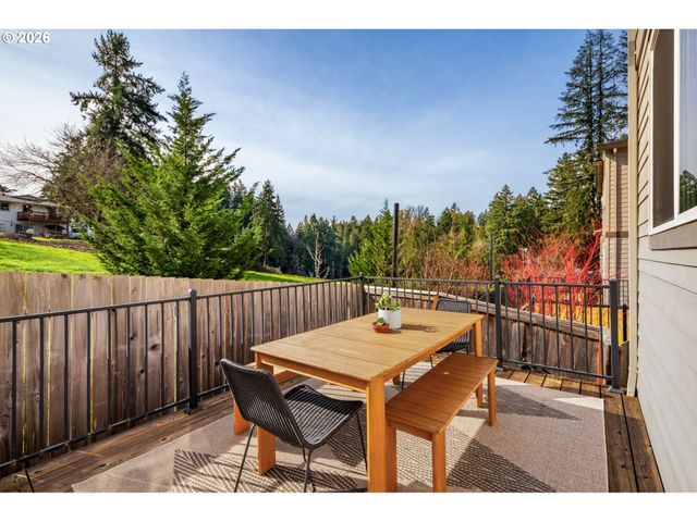16712 Se FOX GLEN Ct, Happy Valley, OR 97015