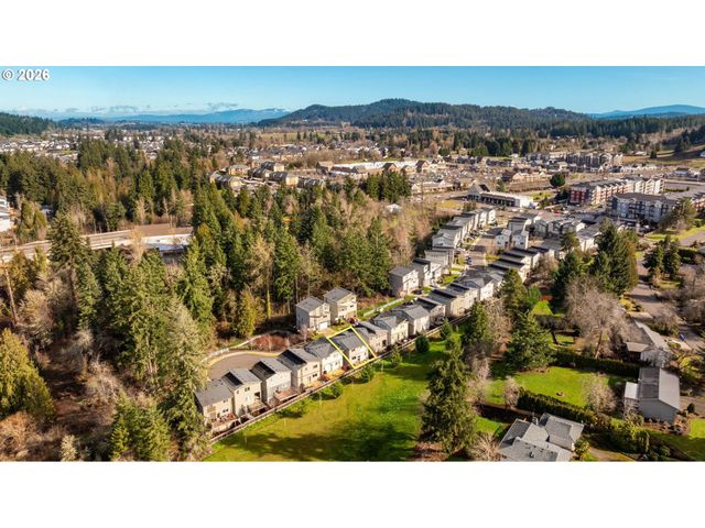 16712 Se FOX GLEN Ct, Happy Valley, OR 97015