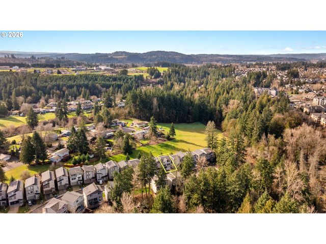 16712 Se FOX GLEN Ct, Happy Valley, OR 97015