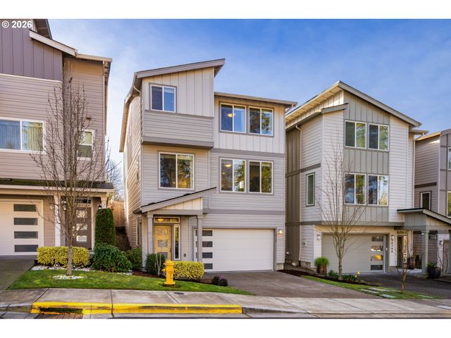 16712 Se FOX GLEN Ct, Happy Valley, OR 97015