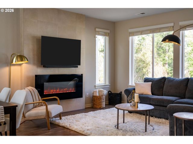 16712 Se FOX GLEN Ct, Happy Valley, OR 97015