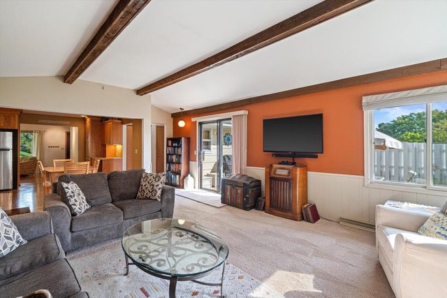 21525 Belgren ROAD, Waukesha, WI 53186