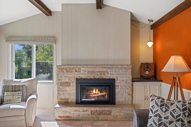 21525 Belgren ROAD, Waukesha, WI 53186