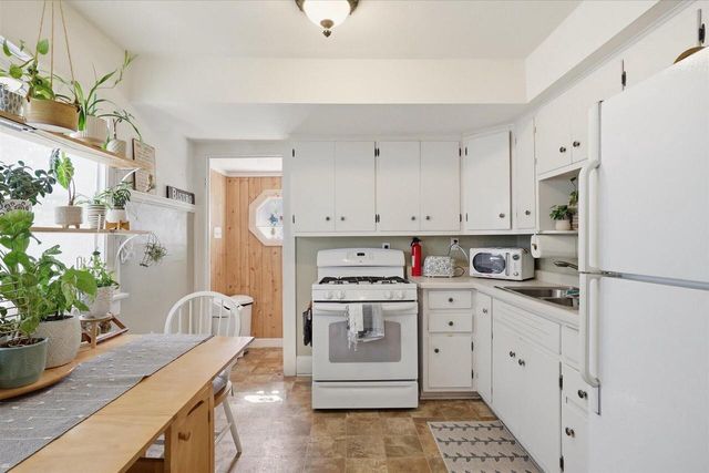 2521 N 58th STREET, Milwaukee, WI 53210