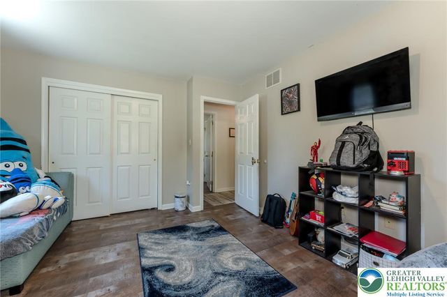 6 View Drive, Walnutport Boro, PA 18088